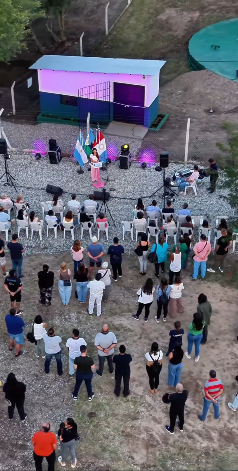 INAUGURARON LA CISTERNA Y EL NUEVO SISTEMA DE AGUA PARA LOS BARRIOS AYRES Y VISTAS DE ANISACATE